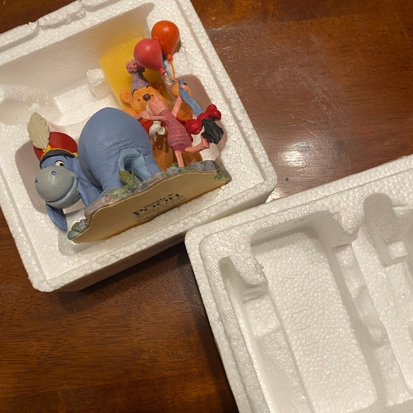 🎈 Simply Pooh: Birthday Collectible - Picture 9 of 10